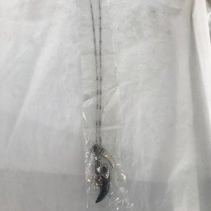 Jeune Colette long necklace NIP